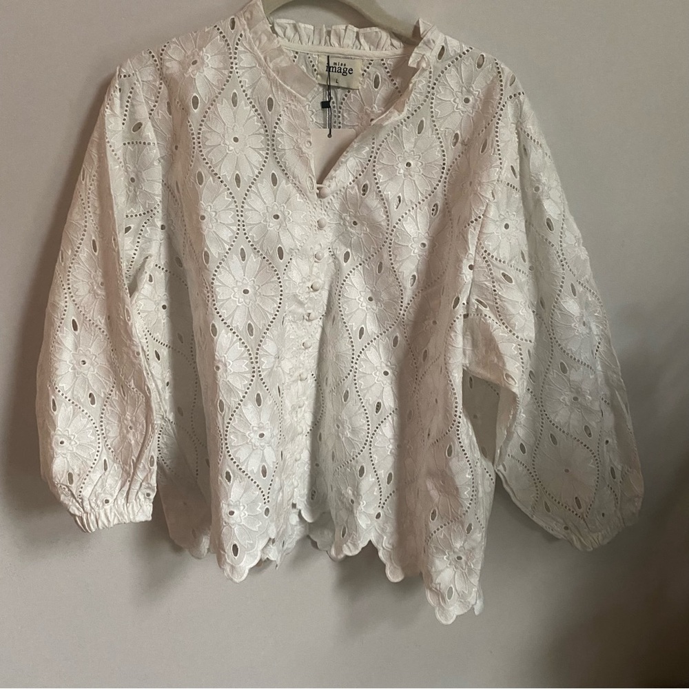 Elegant White Lace Blouse